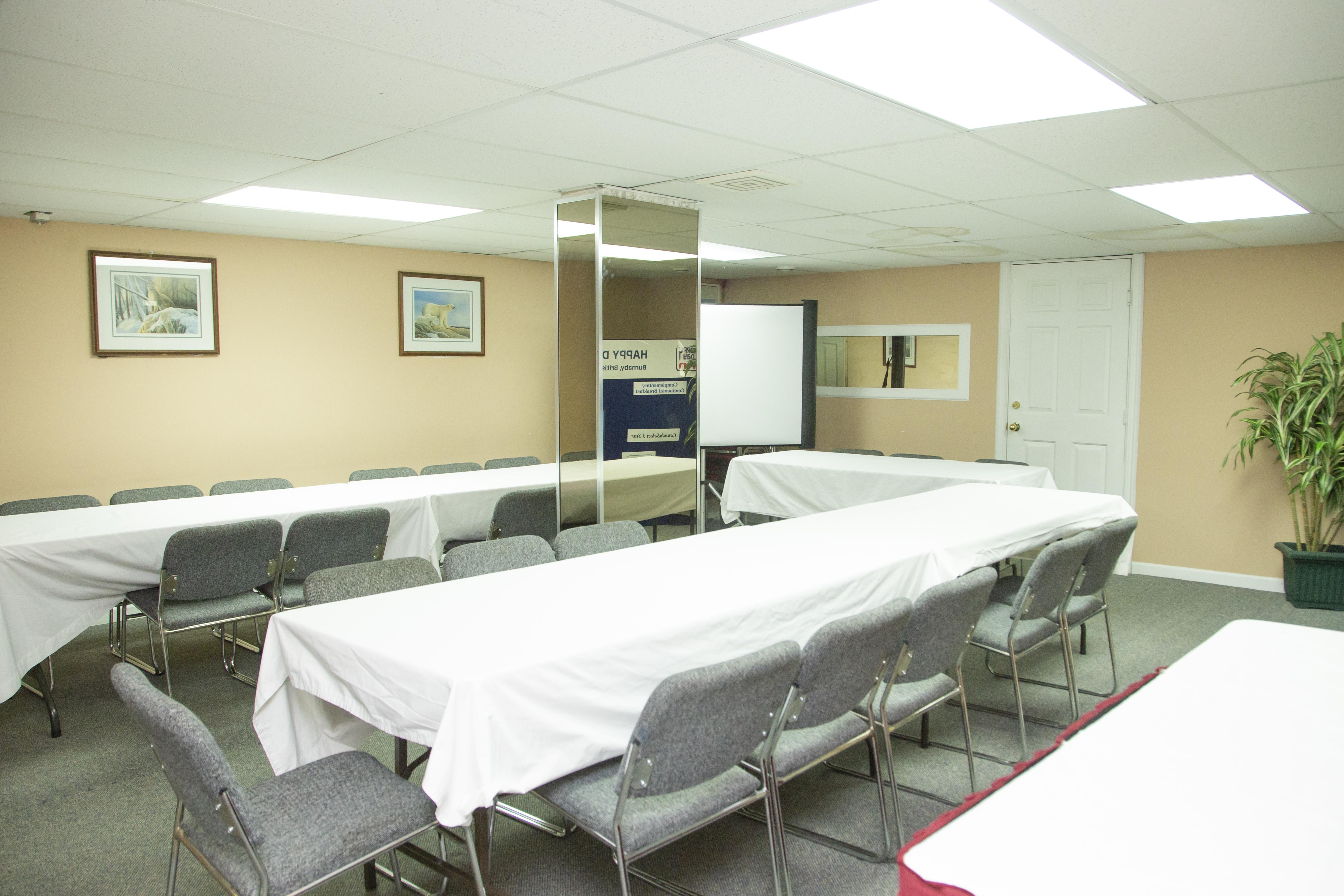 Happy Day Inn Burnaby Exterior photo